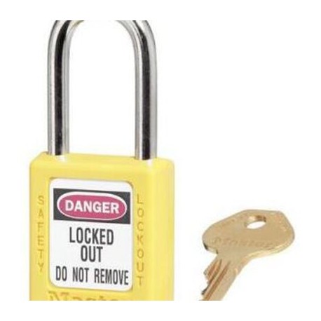 candado master lock amarillo llave diferente
